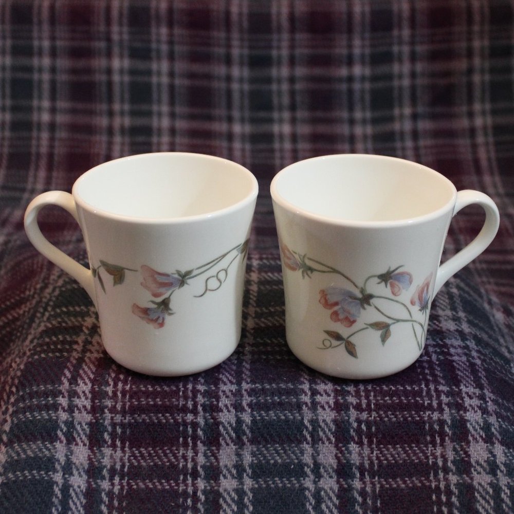 Corning USA Sweet Pea Pattern Coffee Mugs Set of Two